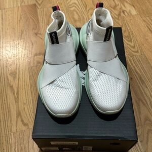 Sorel Explorer Defy Mid Sneakers